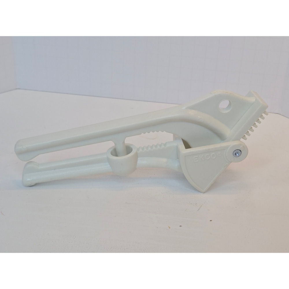 Vintage White Plastic‎ EKCO Garlic Press Cherry Pitter Kitchen Utensil Tool